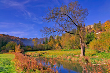 Herbst im Großen Lautertal im,UNESCO Global Geopark Schwäbische Alb in Baden-Württemberg,...