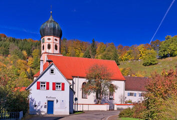 Kirche im Großen Lautertal im,UNESCO Global Geopark Schwäbische Alb in Baden-Württemberg,...