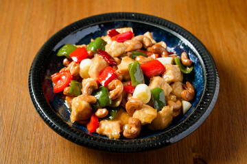 鶏肉のカシューナッツ炒め