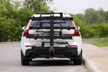 Bike rack on a SUV obscuring license plate