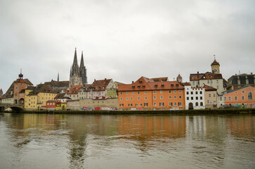 Fototapeta premium View of Regensburg old town from Danube river