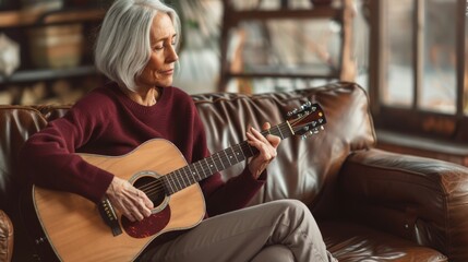 The elderly woman with guitar