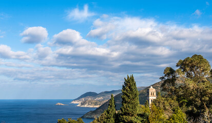 Vue de la c&ocirc;te m&eacute;diterran&eacute;enne du cap Corse &agrave; Pino, Corse, France
