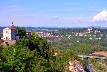 Obraz premium panorama of the monferrato hills seen from rocca grimalda piedmont italy
