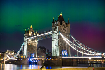 Obraz premium Tower Bridge with aurora borealis in London. England 