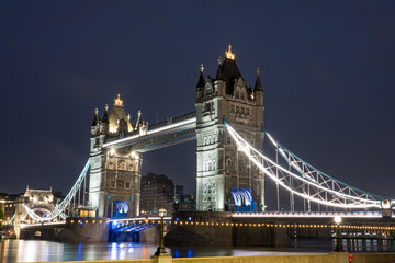 Obraz premium Tower Bridge at night in London. England 