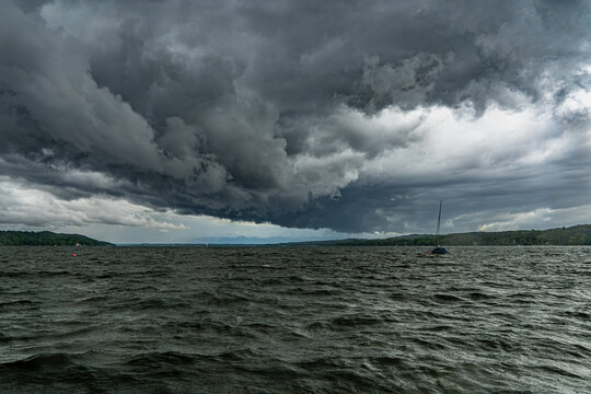 Sturmwarnung am Starnberger See