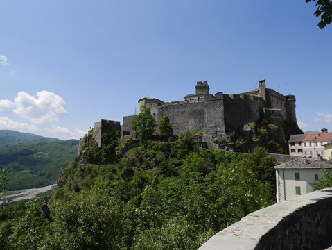 Castello di Bardi,castelli del Ducato