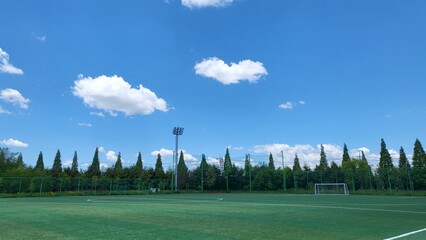 a cloud that is in the sky with the sun shining through it.