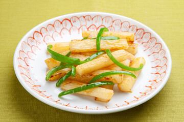 長芋とピーマンのカレー炒め