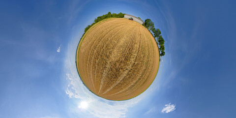 agriculture field 360° little planet © Mathias Weil