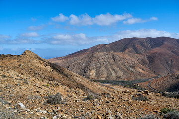 Vulkanlandschaft der kanarischen Insel Fuerteventura
