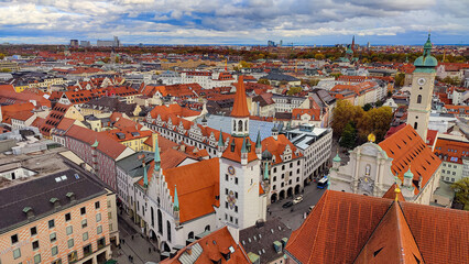Obraz premium City centre of Munich seen from above with panorama view