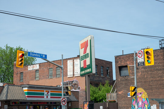 รูปภาพ7-11 – เลือกดูภาพถ่ายสต็อก เวกเตอร์ และวิดีโอ2,339 | Adobe Stock