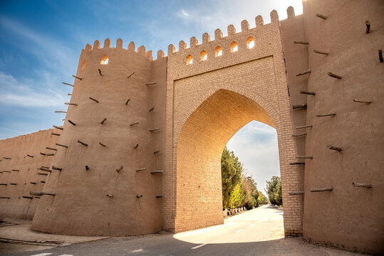 Alte Stadtmauer von Termez, Usbekistan