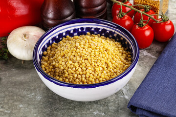 Dry ptitim heap in the bowl