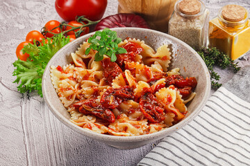 Pasta Farfalle with dry tomato