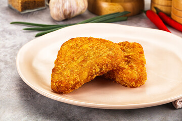 Fried potato hash brown snack