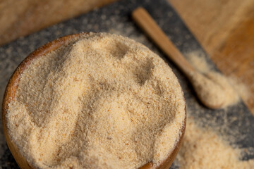fresh crumbly bread crumbs from dehydrated white bread