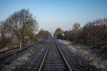 Obraz premium The railway going into the horizon