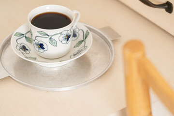 北欧ビンテージの食器とコーヒー