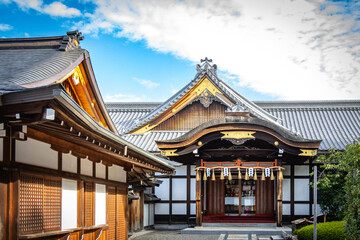 Obraz premium fushimi inari taisha, fushimi inari, kyoto, torii, gates, vermilion, pathway, japan, temple, shrine