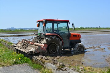 農業機械 トラクター