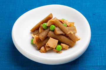 牛蒡とツナの煮物