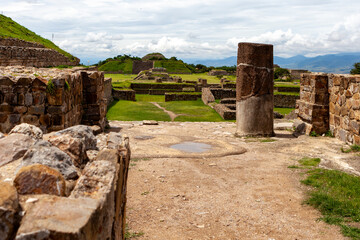 Monte Alb&aacute;n - Pre-Columbian archaeological site