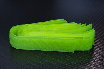 GREEN   Velcro type slim band  fluffy + velvet