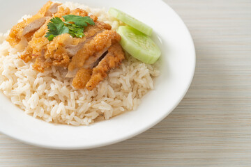 Steamed Rice with Fried Chicken or Hainanese Chicken Rice