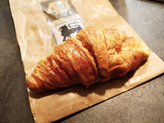 焼きたてのクロワッサン