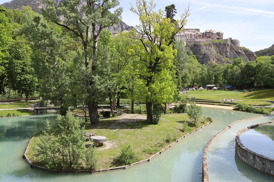 Le parc de la Schappe, parc public, ville de Brian&ccedil;on, d&eacute;partement des Hautes Alpes, France