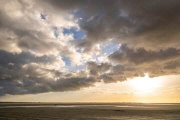 Obraz premium Eclaircie sur la plage du Crotoy