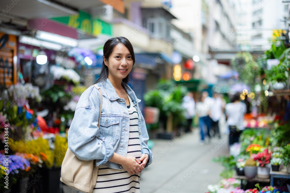 Canvas Prints Pregnant woman in the street