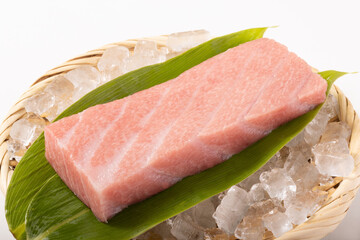 ［宮城県　塩釜産］天然本まぐろ　大トロ（黒マグロ）（北海道　青森県沖太平洋）