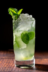 mojito cocktail with mint