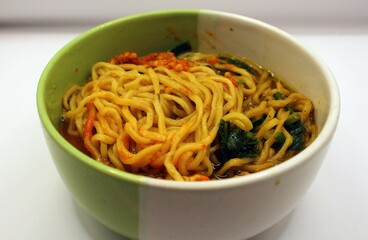 noodles in a bowl, ramen in a bowl, instant noodles, fast food
