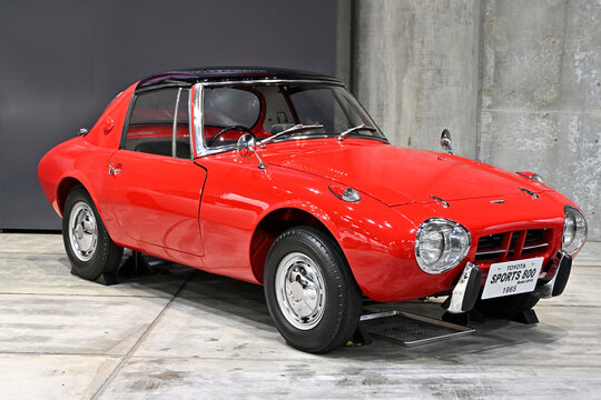2020年10月21日に自動車博物館で撮影した、トヨタ・スポーツ800