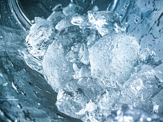 icecubes background,icecubes texture,icecubes wallpaper,ice helps to feel refreshed and cool water from the icecubes helps the water refresh your life and feel good.ice drinks for refreshment business