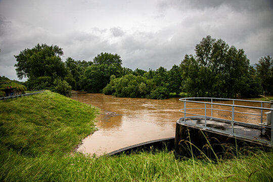 Hochwasser Rems in Winterbach im Remstal Rems-Murr-Kreis 