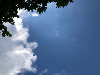 Obraz premium beautiful lush clouds on the blue sky