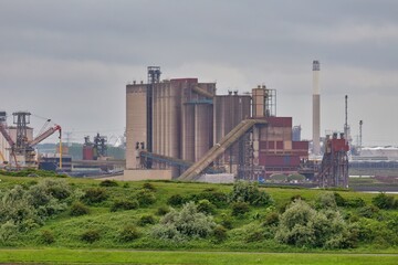 Fototapeta premium coal power plant in port in hook of holland