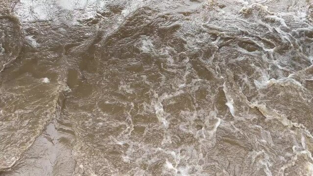Hoher Wasserspiegel und &Uuml;berflutung