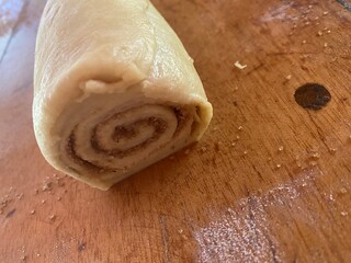 roll canela