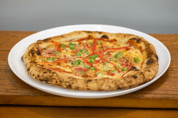 Traditional artisanal pizza with long-maturing dough