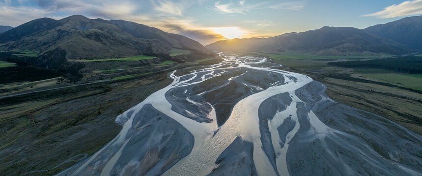 The Waiau Uwha river and mountain range at sunset. Hanmer Springs, Culverden, Canterbury, New Zealand.