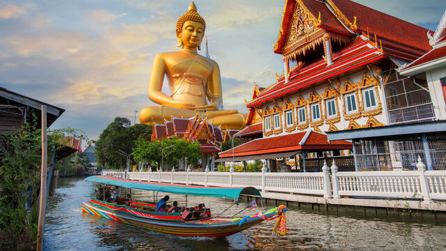 The Big Seated Buddha Statue (Buddha Dhammakaya Dhepmongkol) at Wat Paknam Phasi Charoen (temple) in Bangkok, Thailand