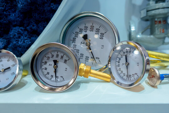 Bimetal thermometers for temperature measurement in heating, water supply and gas supply systems.