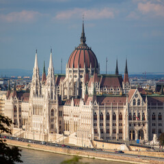 Obraz premium Hungarian parliament building. Gothic architectural landmark building in Budapest, Hungary